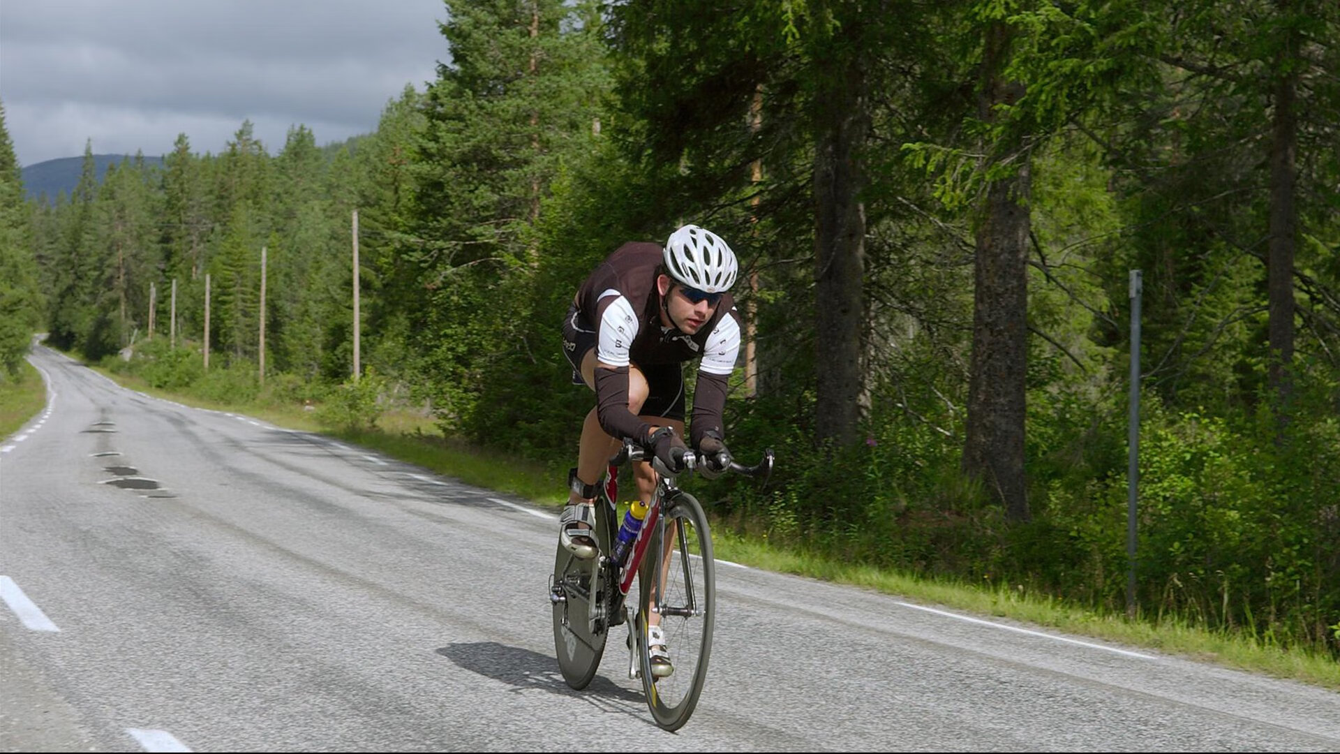 世界羽联排名更新,国羽男双重回世界前三,国际羽联世界羽联